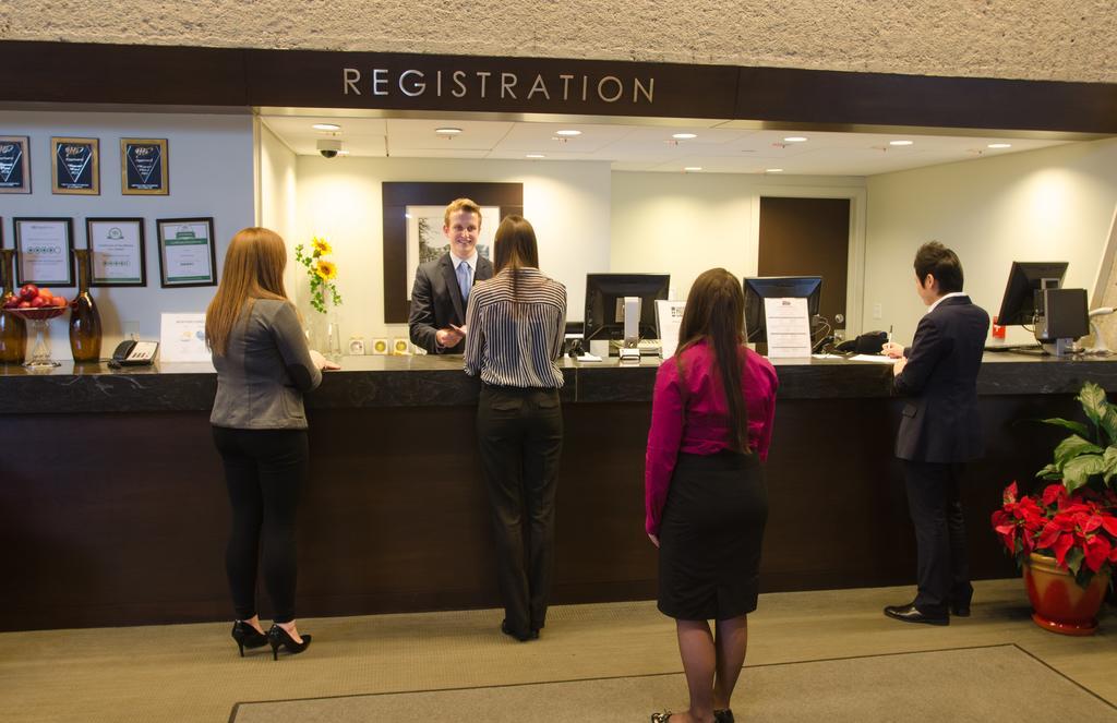 אמהרסט Hotel Umass מראה חיצוני תמונה