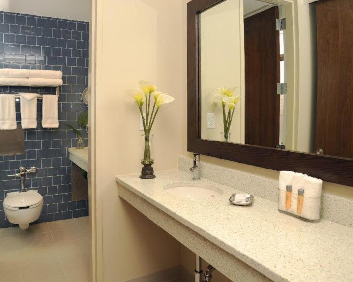 אמהרסט Hotel Umass חדר תמונה